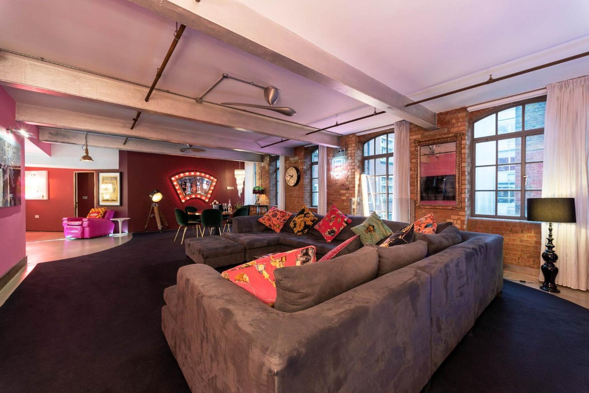 Amazingly Luxurious Loft Apartment, Soho - 3 Bedrooms, 2 Bath & Office London Eksteriør billede