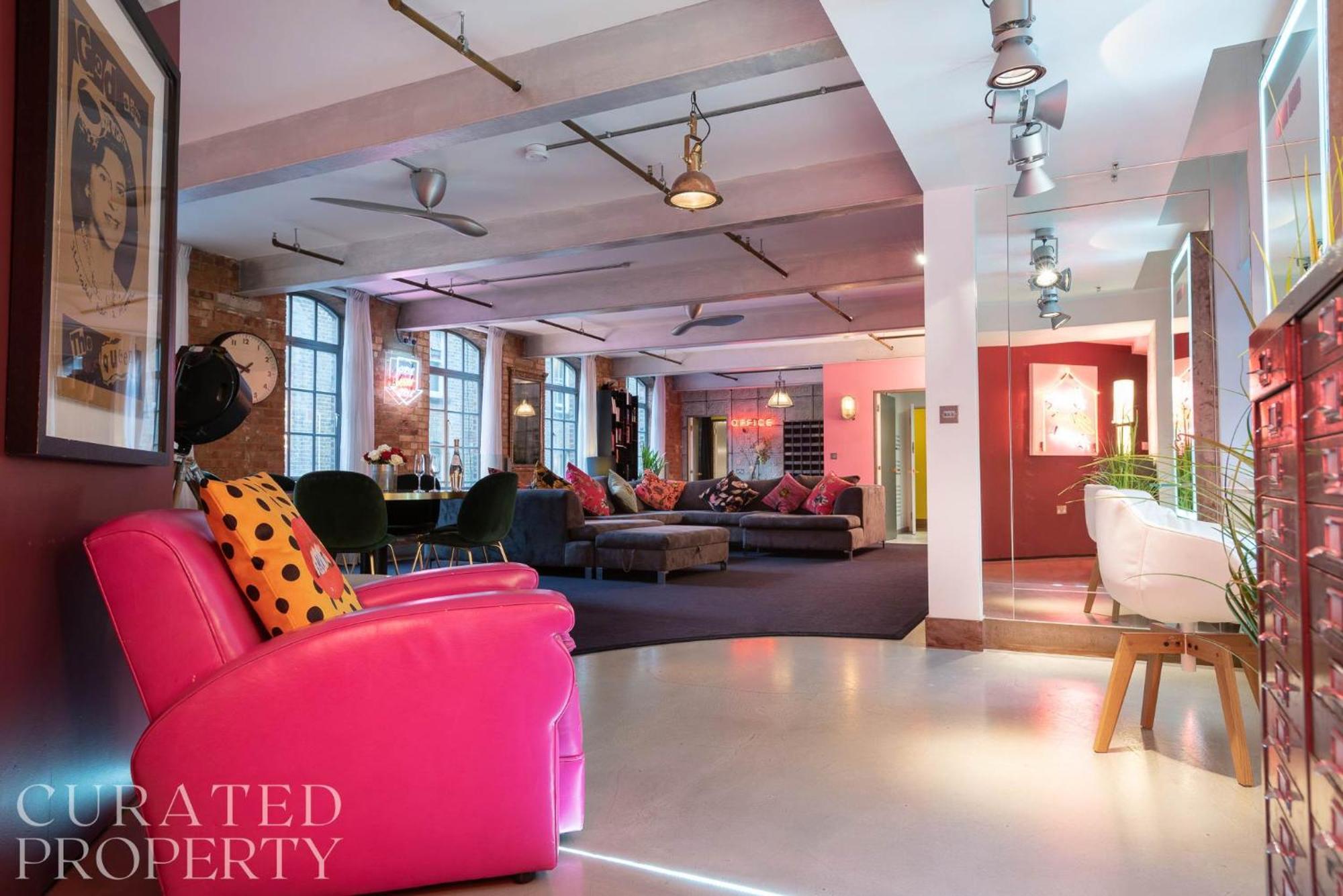Amazingly Luxurious Loft Apartment, Soho - 3 Bedrooms, 2 Bath & Office London Eksteriør billede