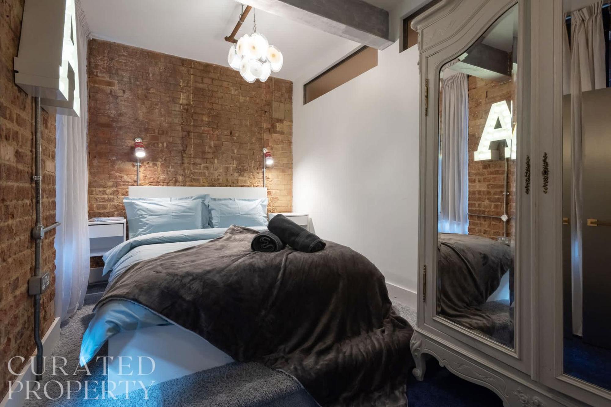 Amazingly Luxurious Loft Apartment, Soho - 3 Bedrooms, 2 Bath & Office London Eksteriør billede